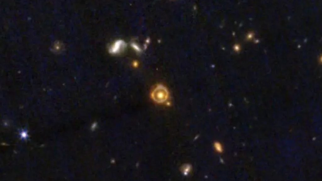Einstein ring galaxy effect