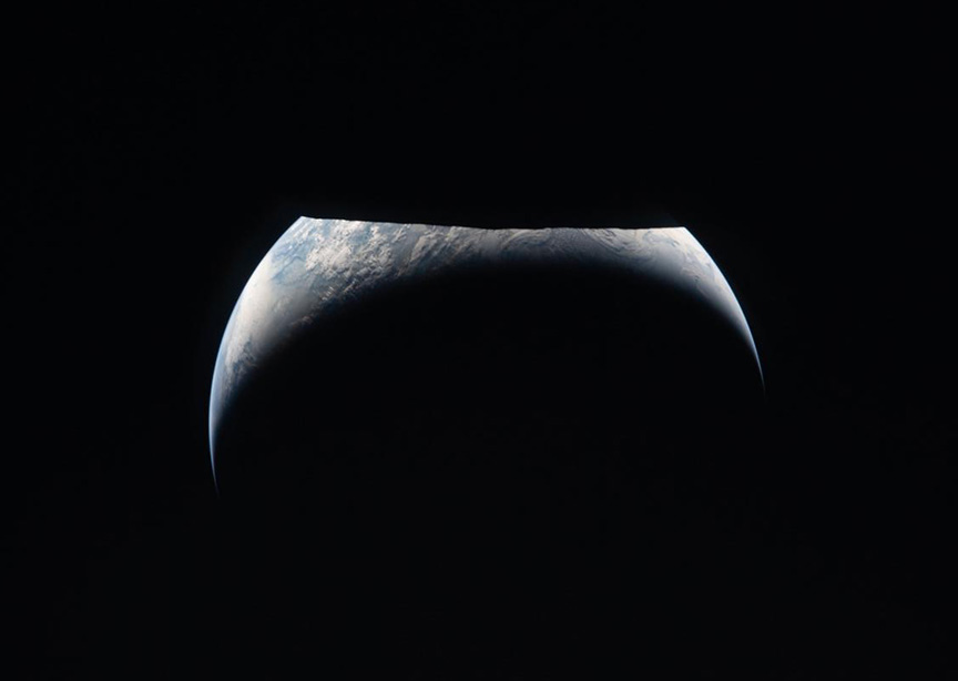 Artemis Era Earthrise